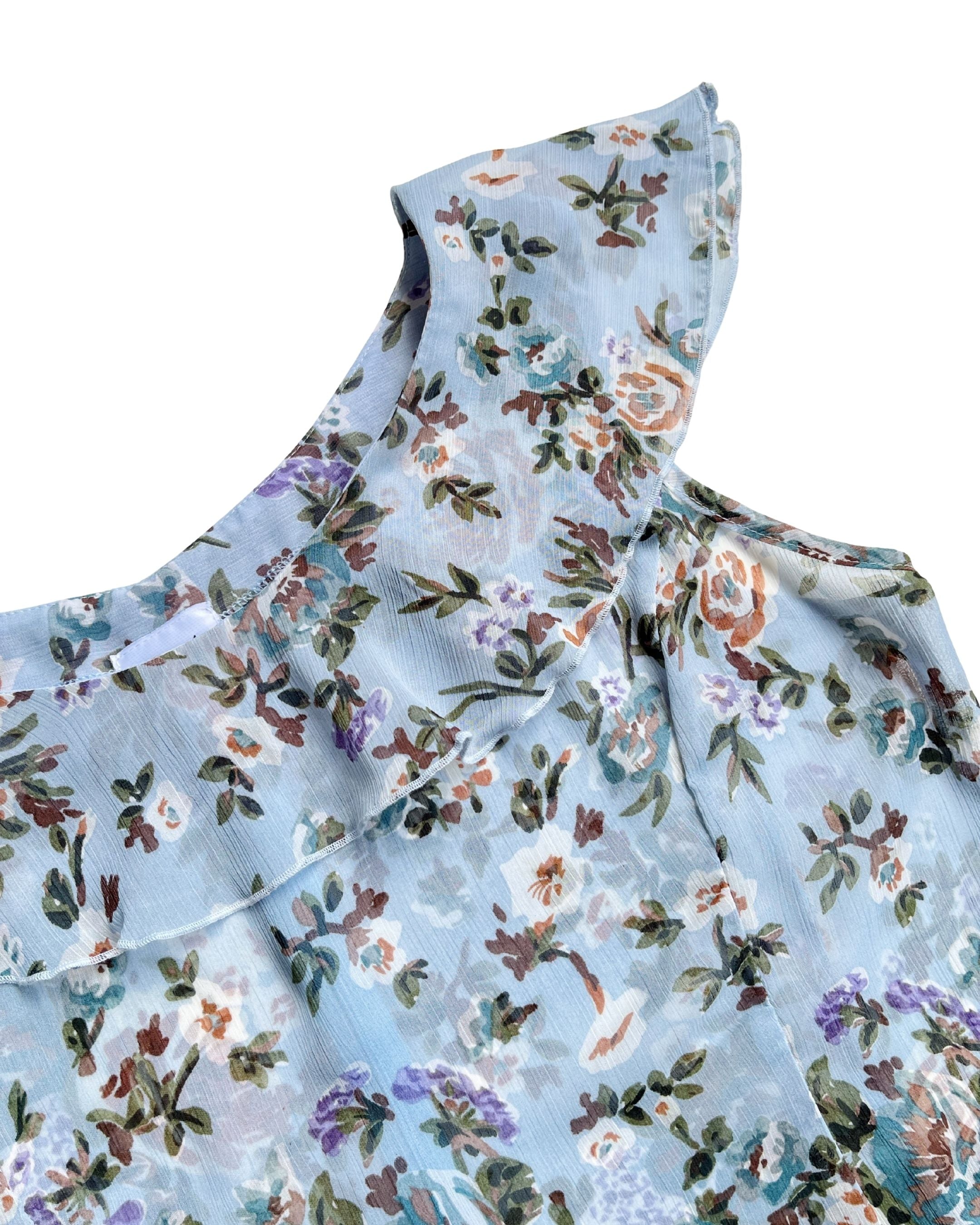 Blusa estampada con vuelo en el cuello