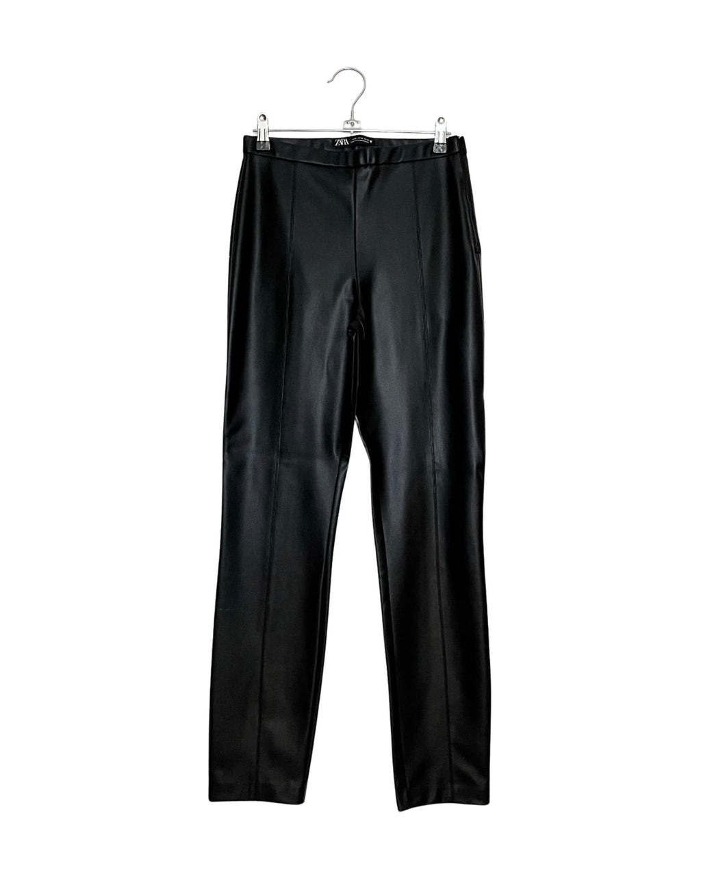 Pantalón de cuerina Zara