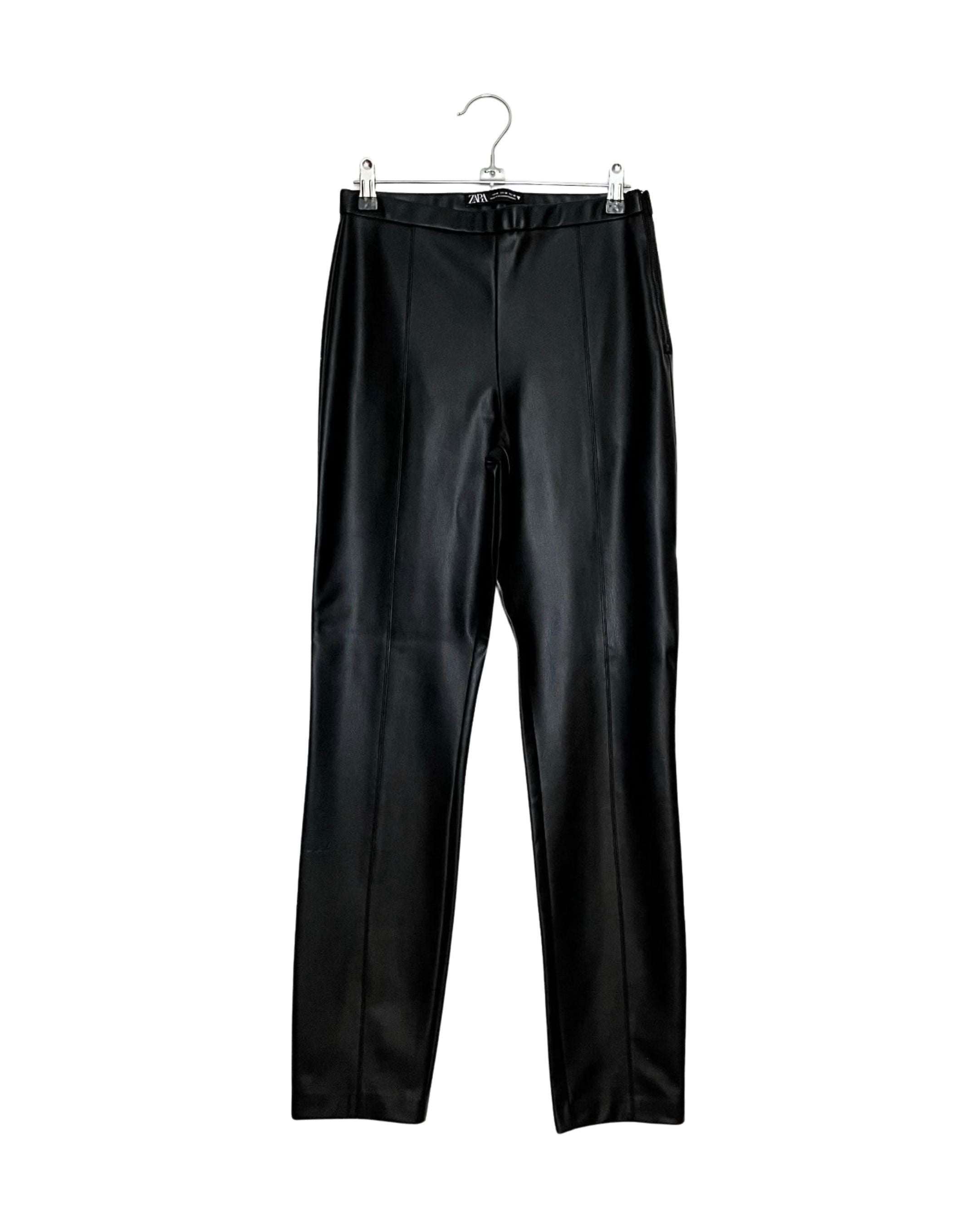 Pantalón de cuerina Zara