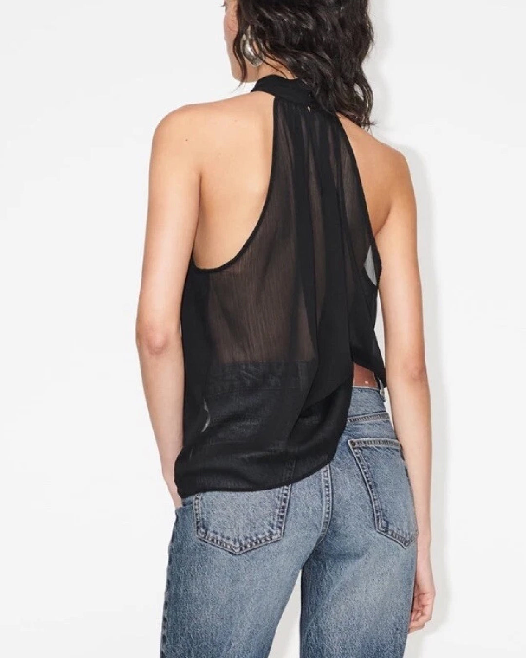 Top halter con volantes y rosa en el cuello